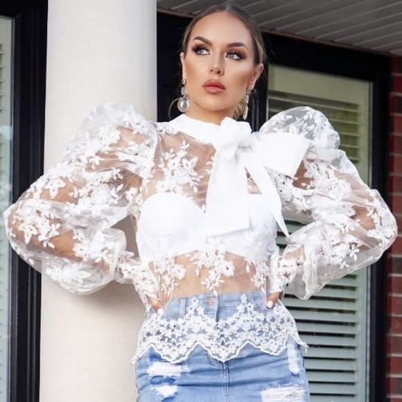 Tops - White Lace Long Puff Sleeve Pussy Bow Tie Blouse